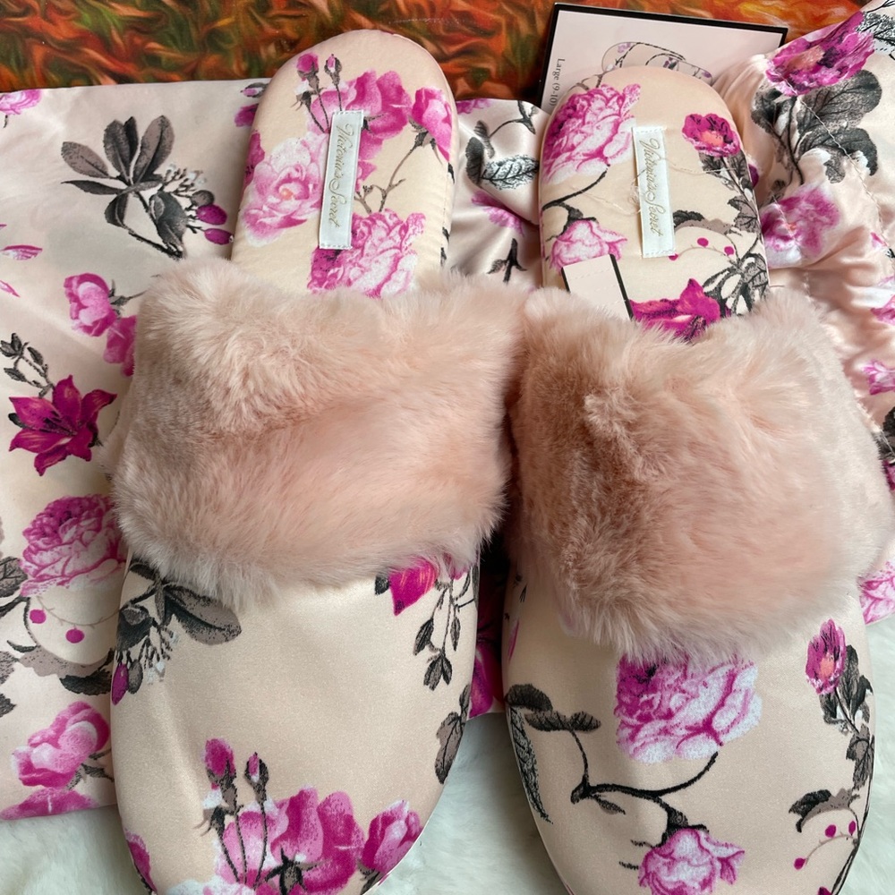 Victoria's Secret Pink Floral Faux-Fur Slides